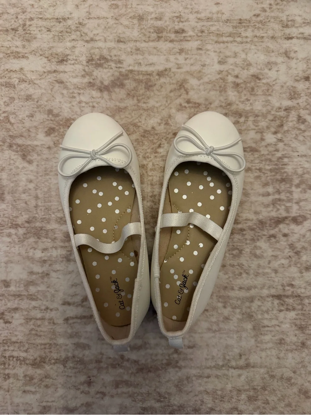 Cat & Jack White Girls' Bow Ballet Flats